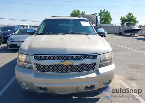 2013 Chevrolet Suburban 1500 Ltz z USA, uszkodzony, nr VIN 1GNSKKE71DR163673